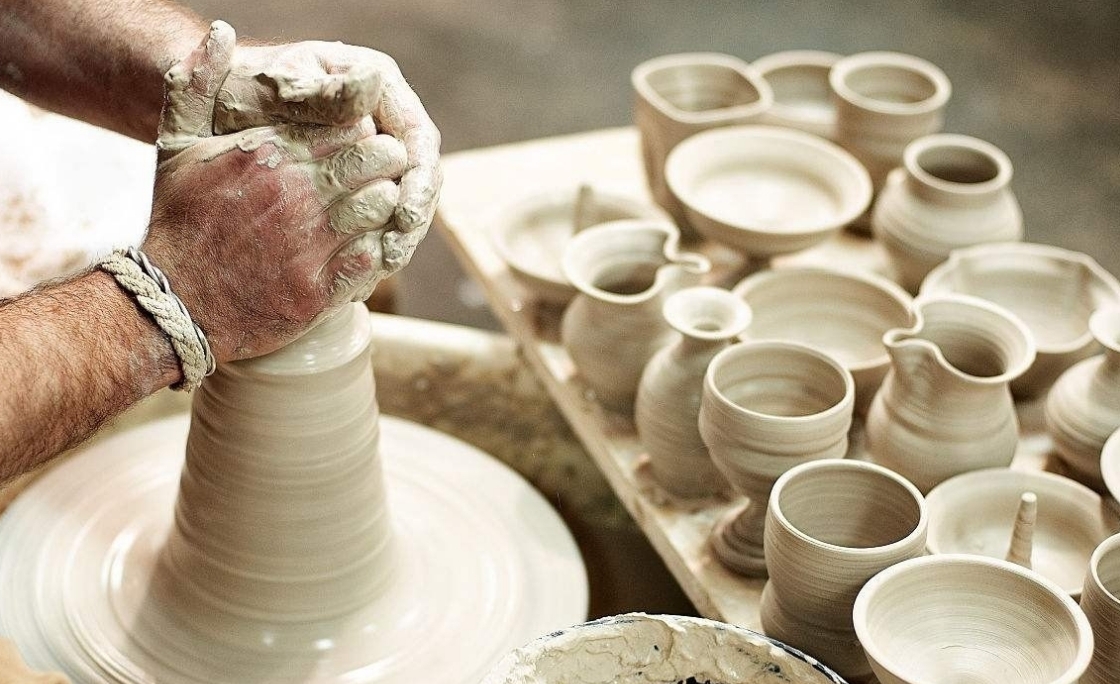 Ceramic Decoration Techniques: Classification and Characteristics